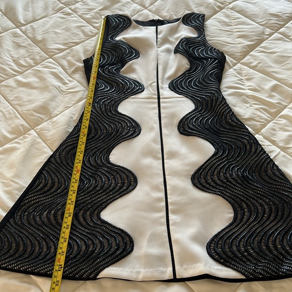 Vintage Color block Black And White 2 Tone Contrast Embroidery Accent Dress XS - Picture 13 of 15